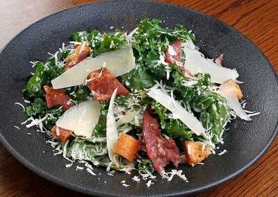 パブカーディナルマルノウチ