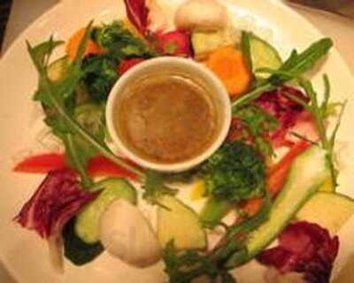 アジアン屋台バル クアトロ