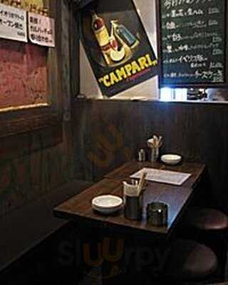 アジアン屋台バル クアトロ