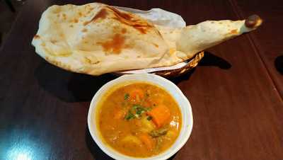 カーン 靖国通り店