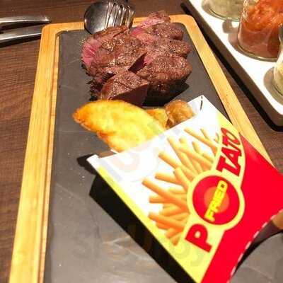 炭焼き & Wine利三郎