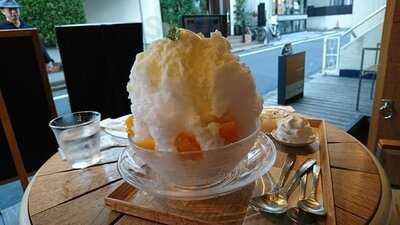 木と水と土と 表参道店