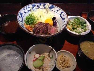 博多もつ鍋 幸 とりもつえん Kitte丸の内店