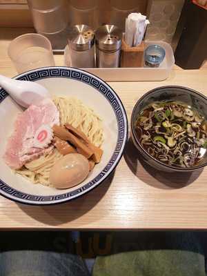 麺屋百式権之助坂店