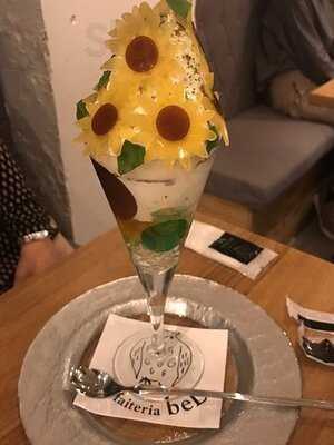 夜パフェ専門店 Parfaiteria Bel