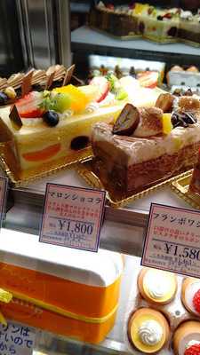 キャトル東京駅店