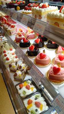 キャトル東京駅店