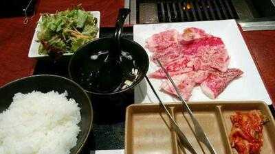 焼肉 ぴゅあ 神田店