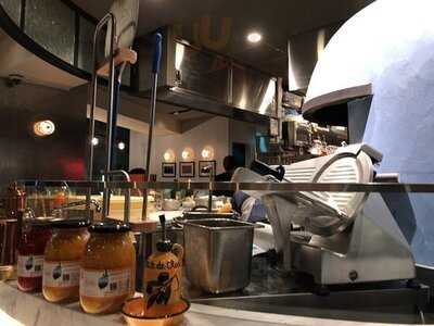 Pizzaria La Valle Di Tokyo