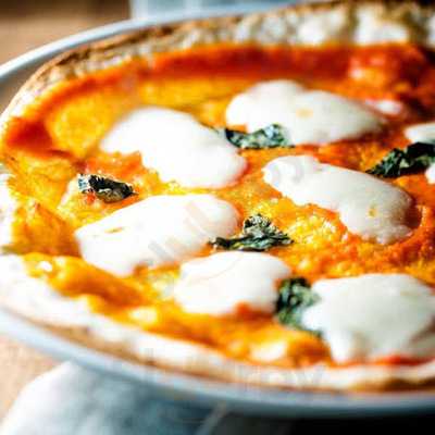 西中島ミート酒場 エビスカフェ＆バル西中島店