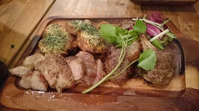 Tree House Diner 梅田店