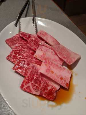 炭火焼肉や 萬福°