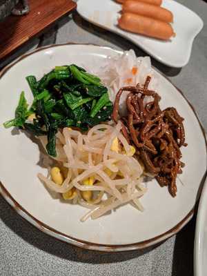 炭火焼肉や 萬福°