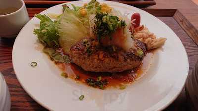 鉄板bistro Jeujeu 神田