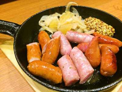 鉄板bistro Jeujeu 神田