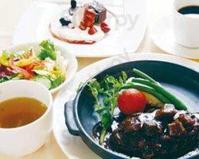 レストラン Demi