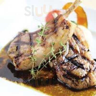 レストラン Demi