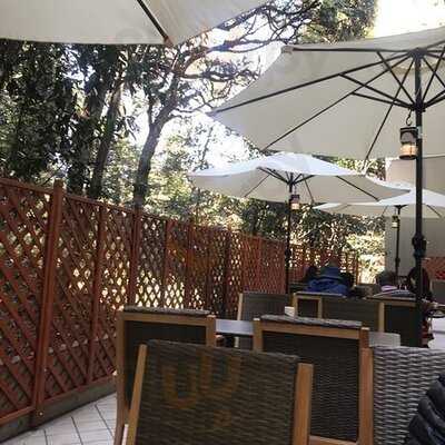 レストラン よよぎの森