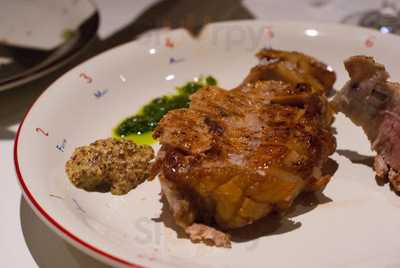 カフェ ドゥ シャンパーニュ