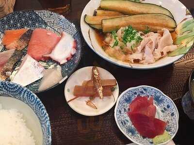 酒・さかな 伊賀屋