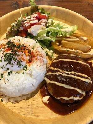 #702 CafÉ & Diner なんばパークス店