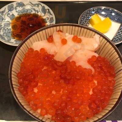 ペリーのいくら丼