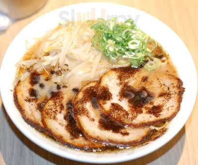 とんこつらーめん俺式 東京駅店