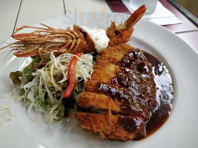 洋食とステーキ 健