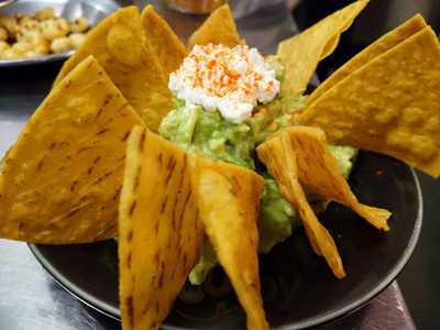 墨国回転鶏酒場　梅田茶屋町店