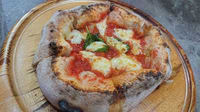 タヴェルナ ハレ&カフェ ハレ