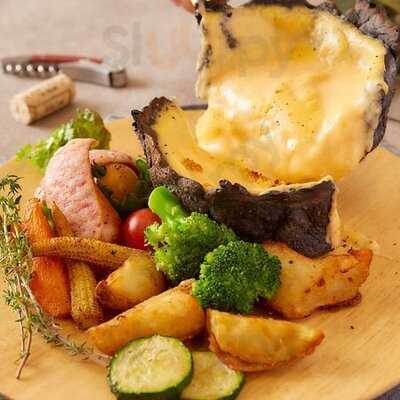 The Neworder Table 渋谷駅店