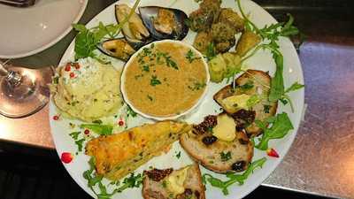 飯田橋ワインバル 八十郎