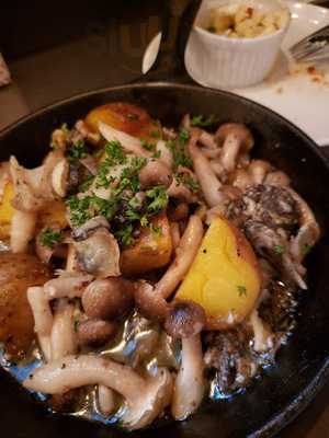 飯田橋ワインバル 八十郎