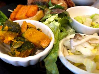 玄米＆やさいカフェ玄三庵 梅田エスト店