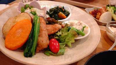 玄米＆やさいカフェ玄三庵 梅田エスト店