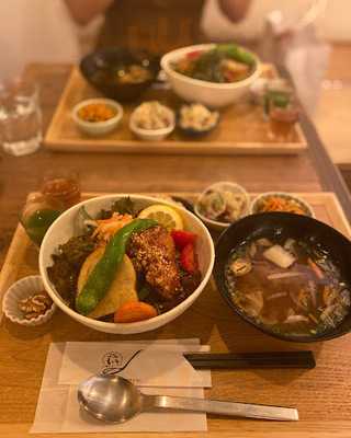 玄米＆やさいカフェ玄三庵 梅田エスト店