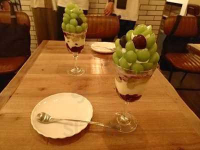 玄米＆やさいカフェ玄三庵 梅田エスト店