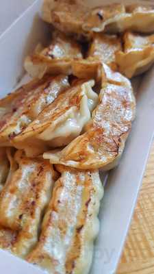 炭火焼鳥 吉田屋