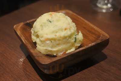 北新地ぎょうざ家 バル