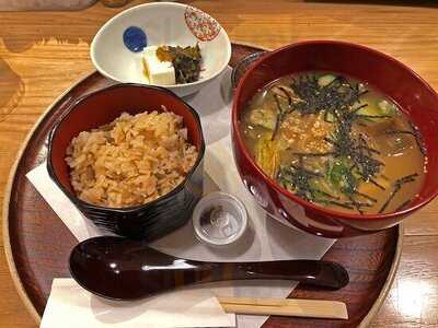 汁や 東京駅店（グランスタ丸の内）