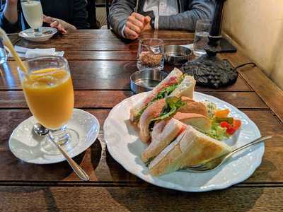 カフェ ビィオット