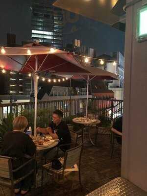 デモデ・クィーン 宇田川町