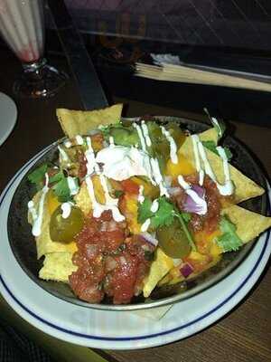 デモデ・クィーン 宇田川町