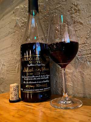 お肉のワイン酒場 よよ木バル 神田