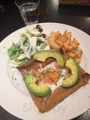 Brasserie & Wine Cafe Buzz 丸の内