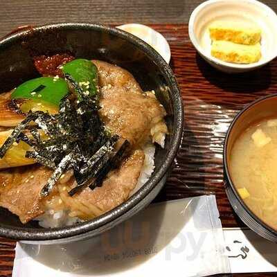 立ち呑み屋salasa