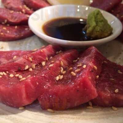 炭火焼肉ホルモン 三四郎 西荻窪店