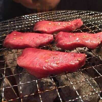 炭火焼肉ホルモン 三四郎 西荻窪店