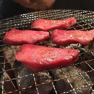 炭火焼肉ホルモン 三四郎 西荻窪店