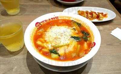 太陽のトマト麺 渋谷道玄坂店